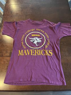 Mesa State Mavericks University Graphic T-Shirt Size L