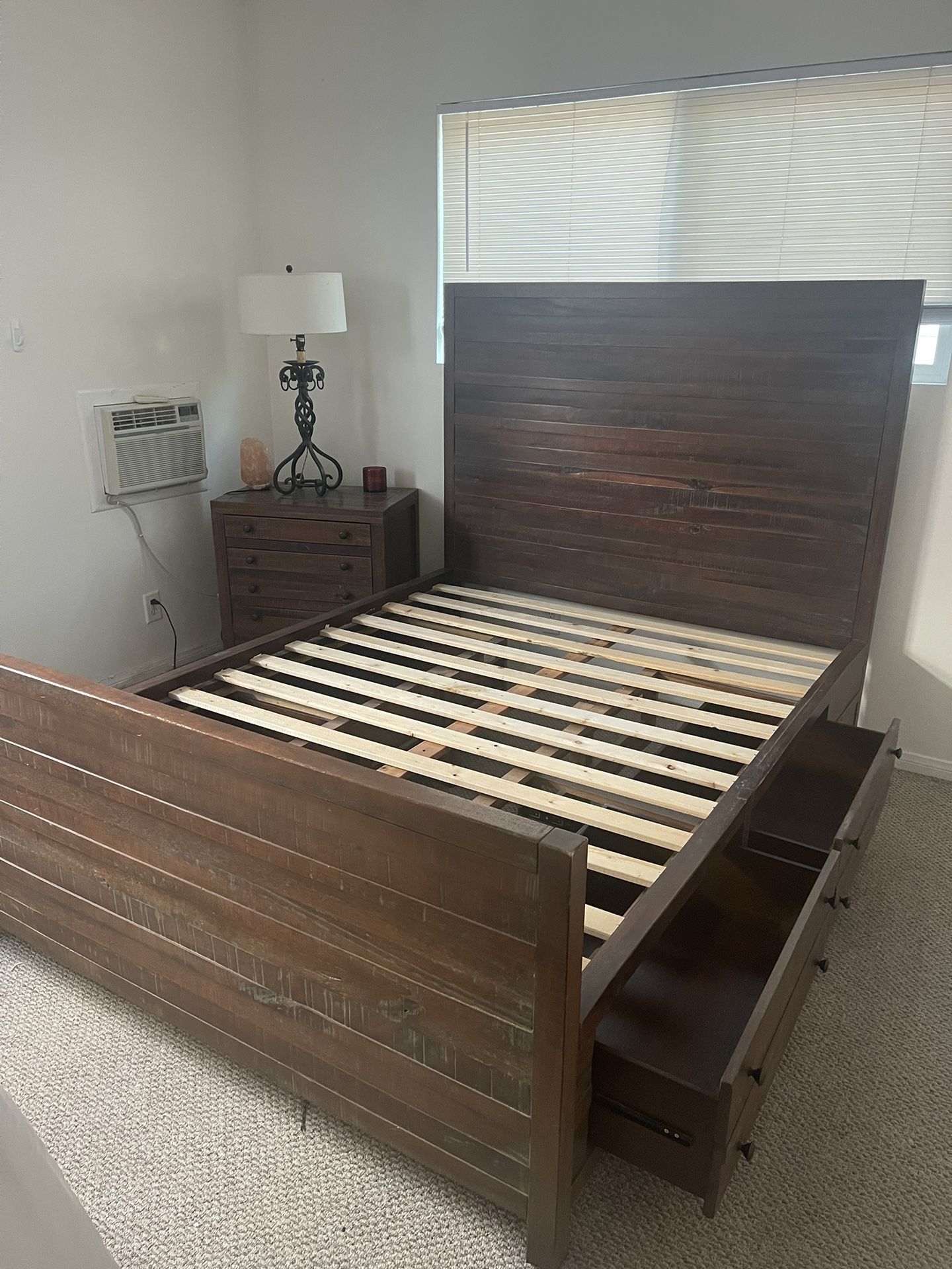 Queen 4 Drawer Bed Frame & Nightstand 
