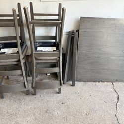 Bar Height 4 Chair Table 