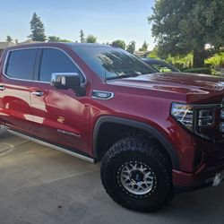 2023 GMC Denali 1500