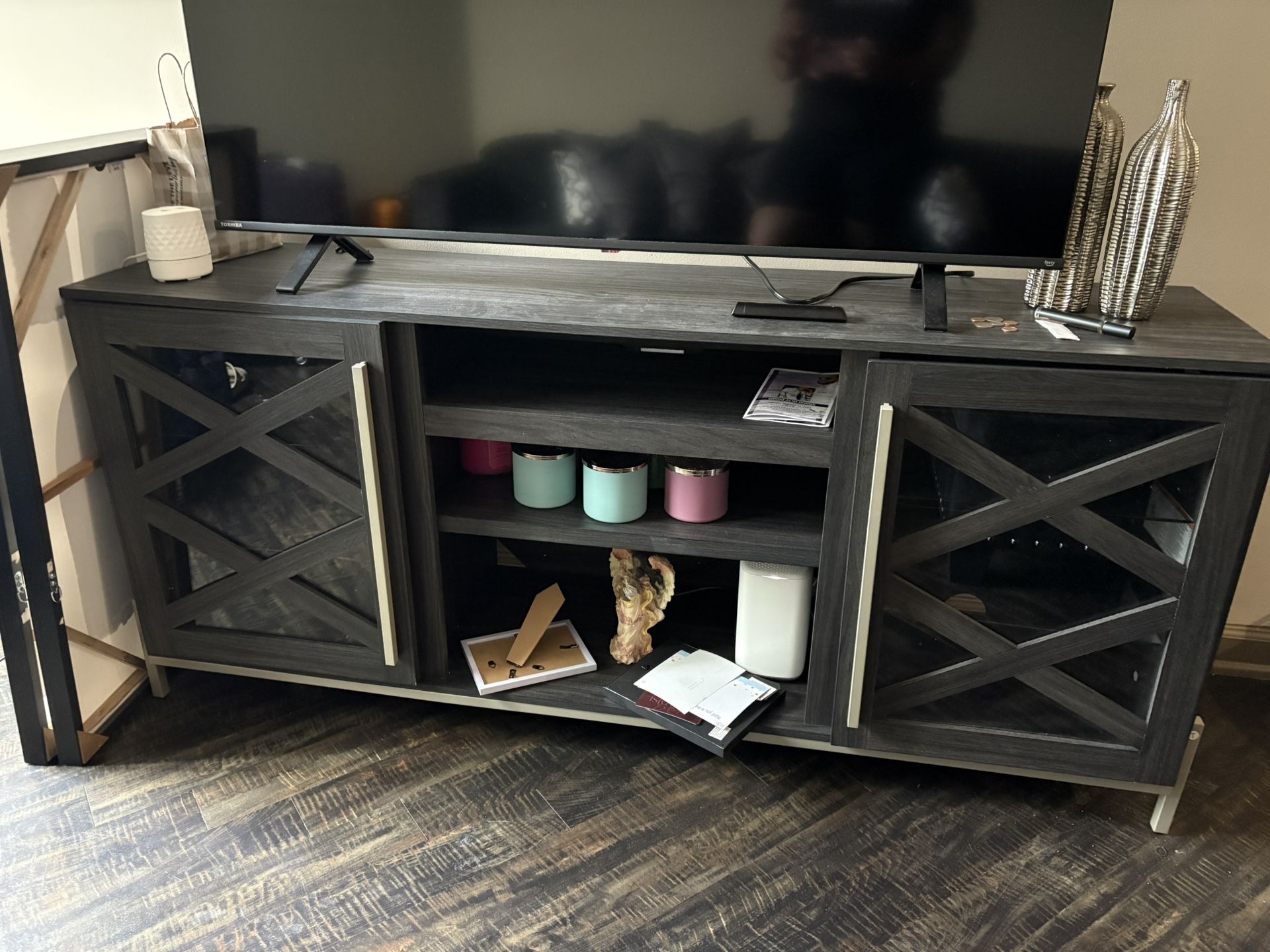 55 Inch Toshiba Fire TV & TV Stand