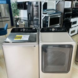 Samsung Top loading Washer And Gas Dryer Set!