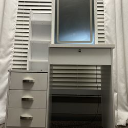 White Vanity Desk with Mirror and Lights