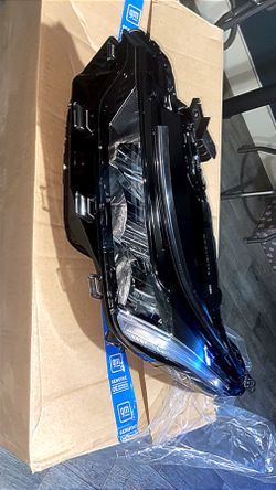 Cadillac CT5 Driver Headlamp( NEW) 2020-2024
