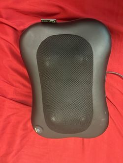 Heating and massage pillow