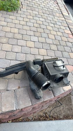 2008 GMC Sierra air box
