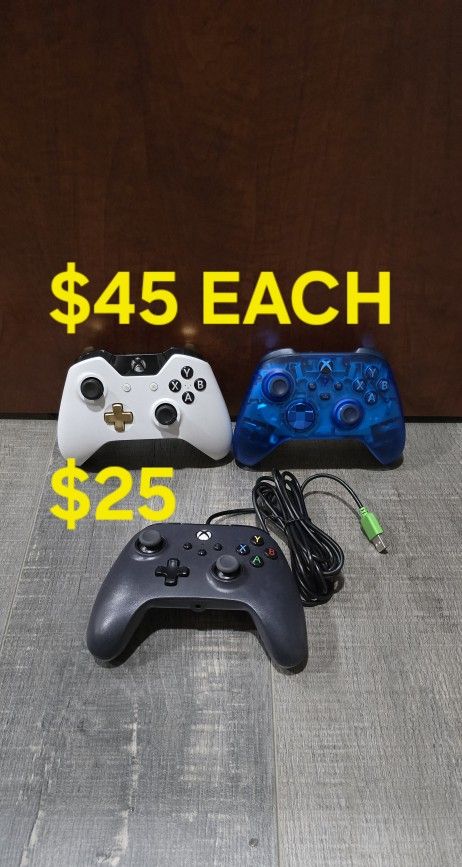 XBOX ONE CONTROLLERS, GREAT CONDITION, FIRM PRICE, READ DESCRIPTION