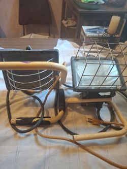 Halogen light plus a spare for parts