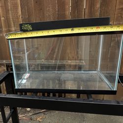 10 Gallon Terrarium With Light Fixture 