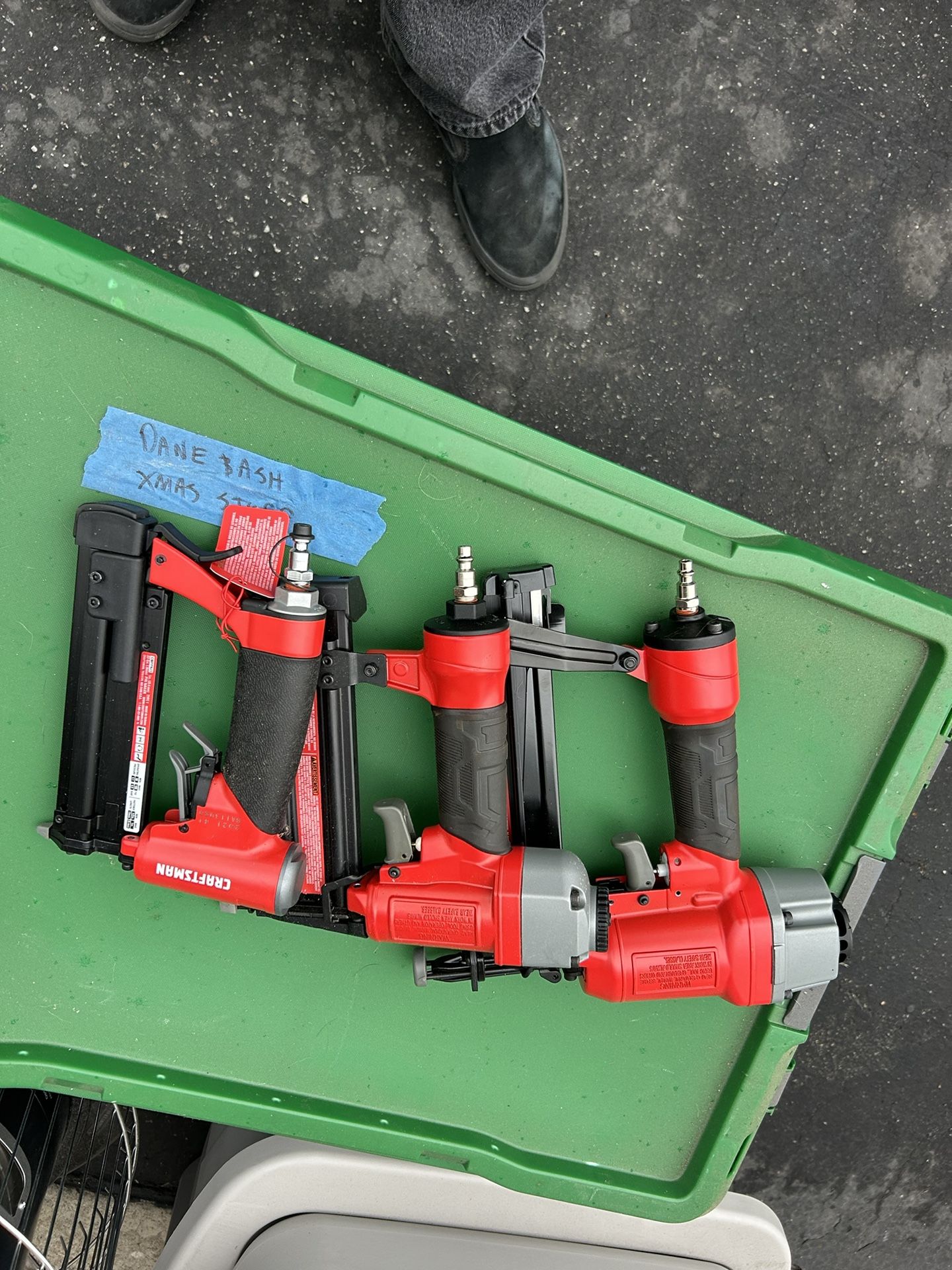 Craftsman Pneumatic Nail Gun Set