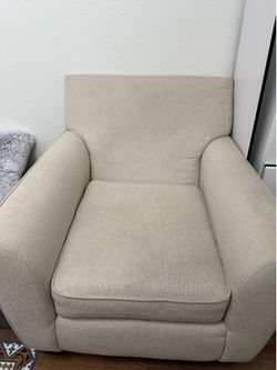 Accent chair