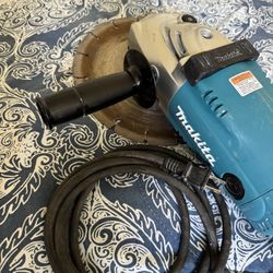 Makita Grinder