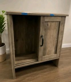 Bathroom shelf