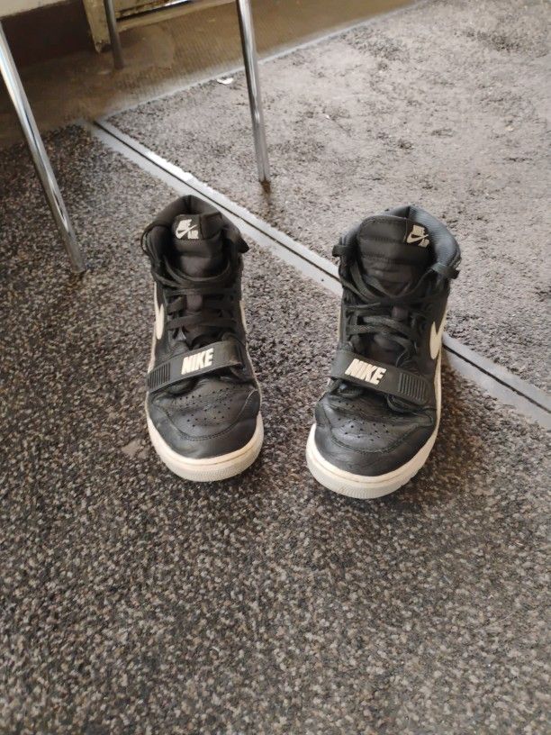 Nike Air Jordan Size 10 Black