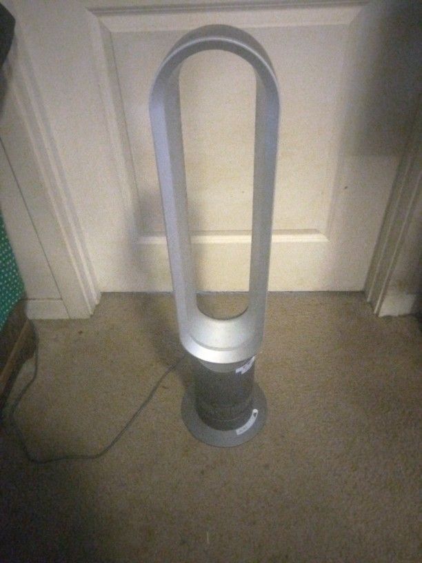 Dyson Cool Bladeless Oscillating Tower Fan