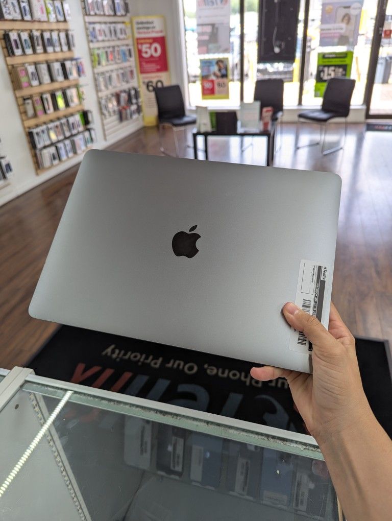 Apple MacBook 2019 256gb $99 Down