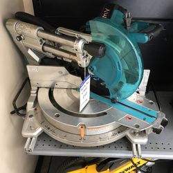 Makita Compound Saw W/ Stand
