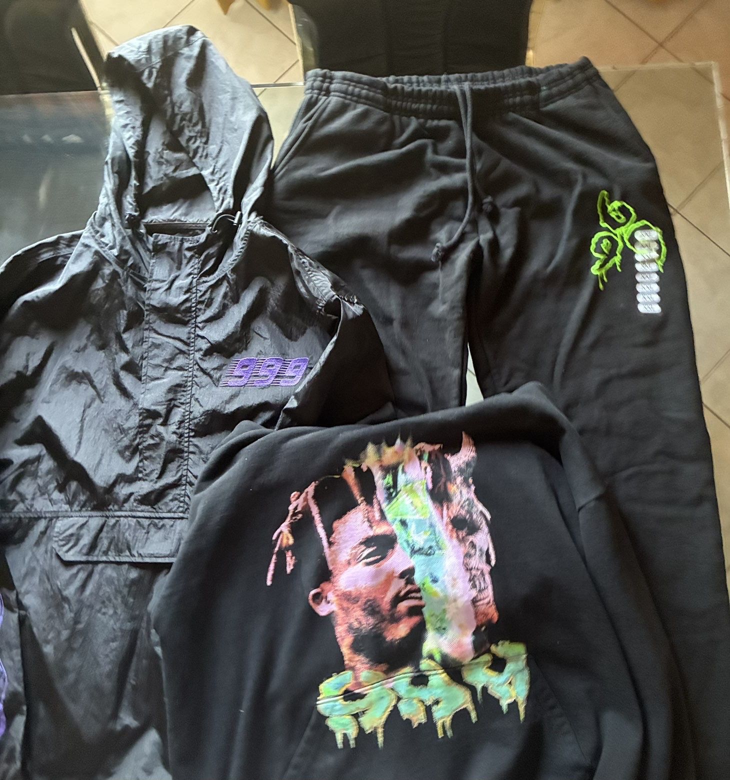 Clothes From 999club