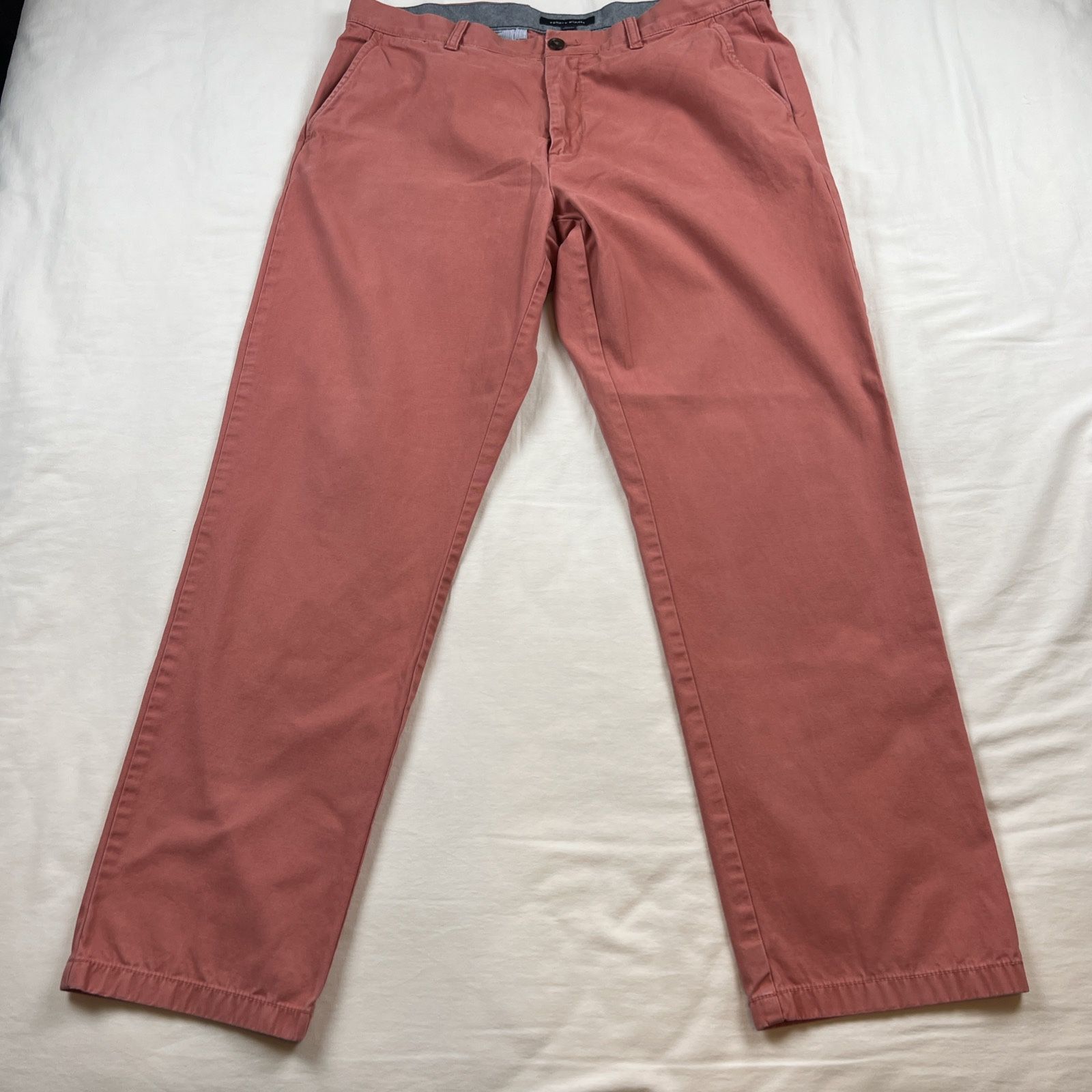 Tommy Hilfiger Mens Chino Pants Coral Salmon Pink 36x32 Straight Cotton Twill 