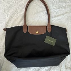 LongChamp M Tote Bag 