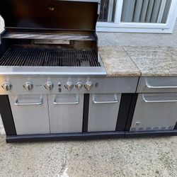 Master Forge Grill Island With Mini Fridge 