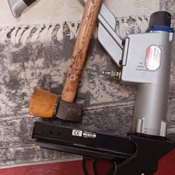 Flooring Staple Gun