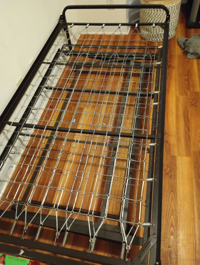 Trundle Bed