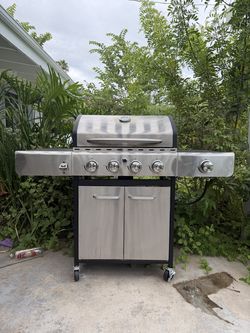 Grill 4-Burner Stainless Steel Propane Grill With Side Burner