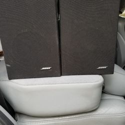 Bose bookshelf Speakers