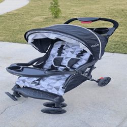 too single Little One Stroller – Safe and Sleek for Modern Households