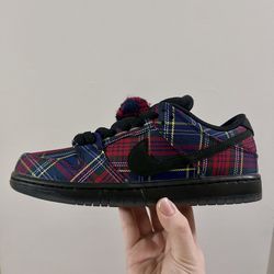 “Nardwuar” Nike SB dunks 