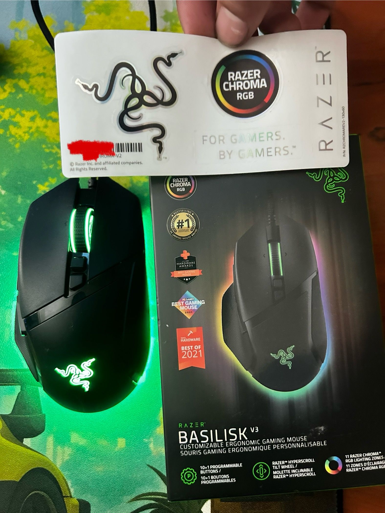 Razor Basilisk V3 With XXL 48”x24” Mousepad