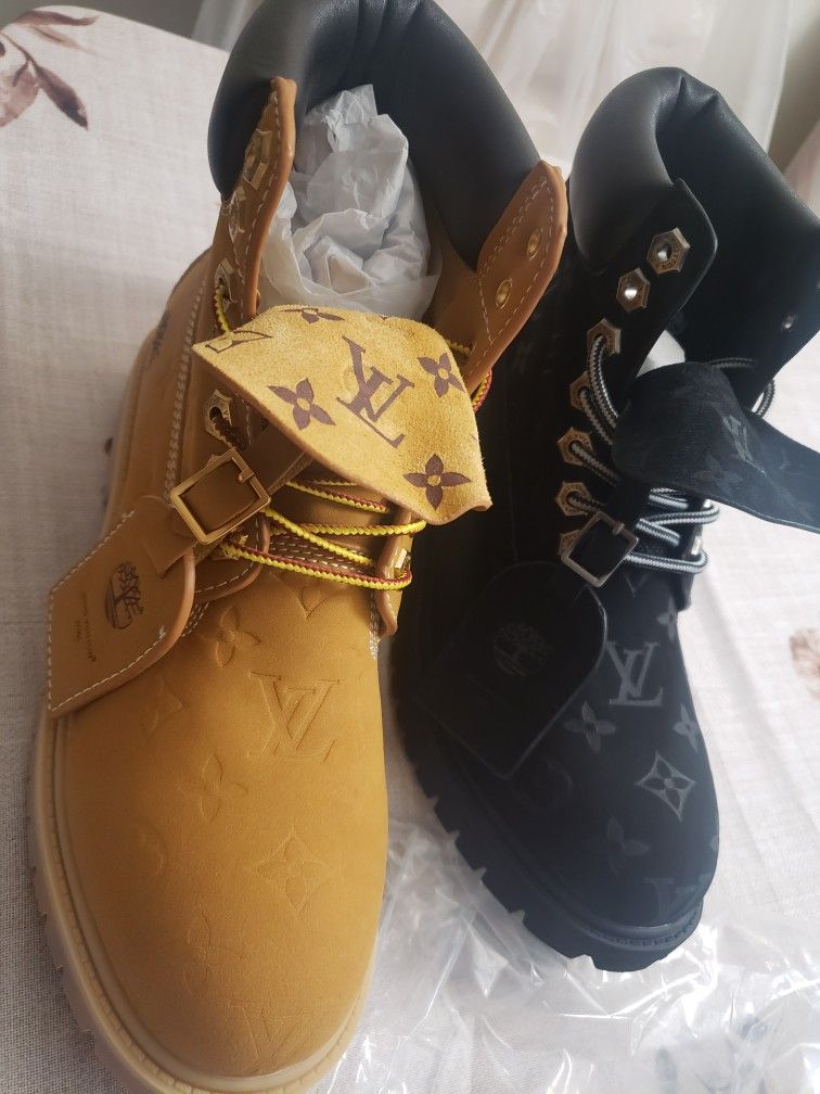 LV Timberland Size 10