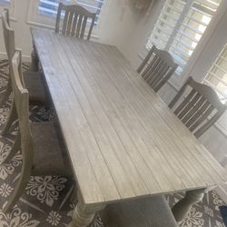 Rectangular Wooden Dining table With 6 Chairs 