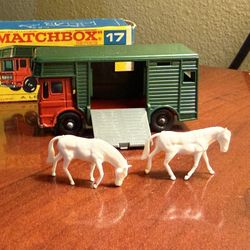 Perfect Vintage 1969 Leny Matchbox # 17 Horse Box With Horses With Original Box Made In England