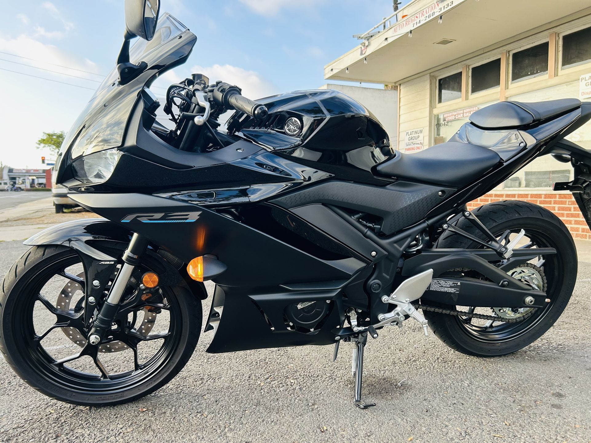 2023 Yamaha R3 abs