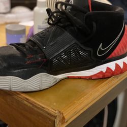 Nike Kyrie Basketball Ball Shoes