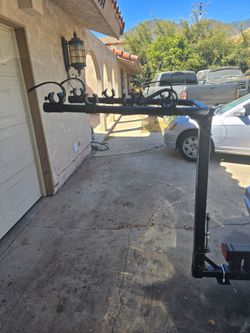 Bicycle bike tow hitch carrier rack
