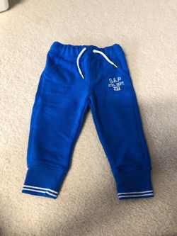 BRAND NEW: Baby Gap Sweatpants size 18-24 Months