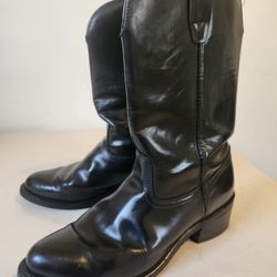 MEN'S LUXURY BLACK LEATHER BOOTS.
SIZE 10.5