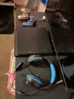 PS4 with two remotes and a headset works great we are upgrading