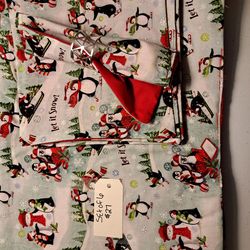 Set of matching handmade placements and napkins