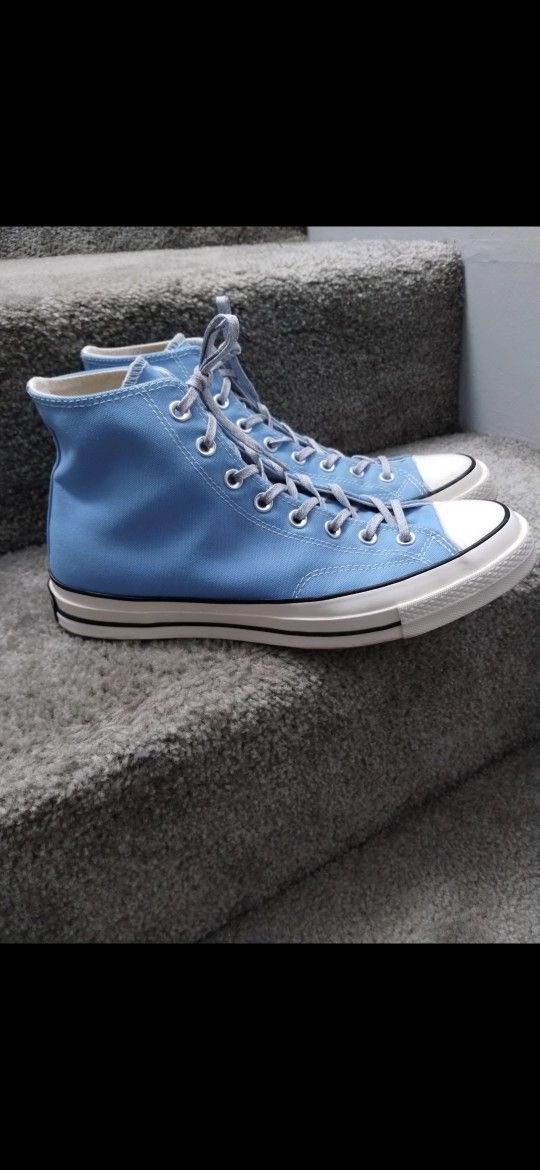 Mens Converse Sneakers Size 10.5