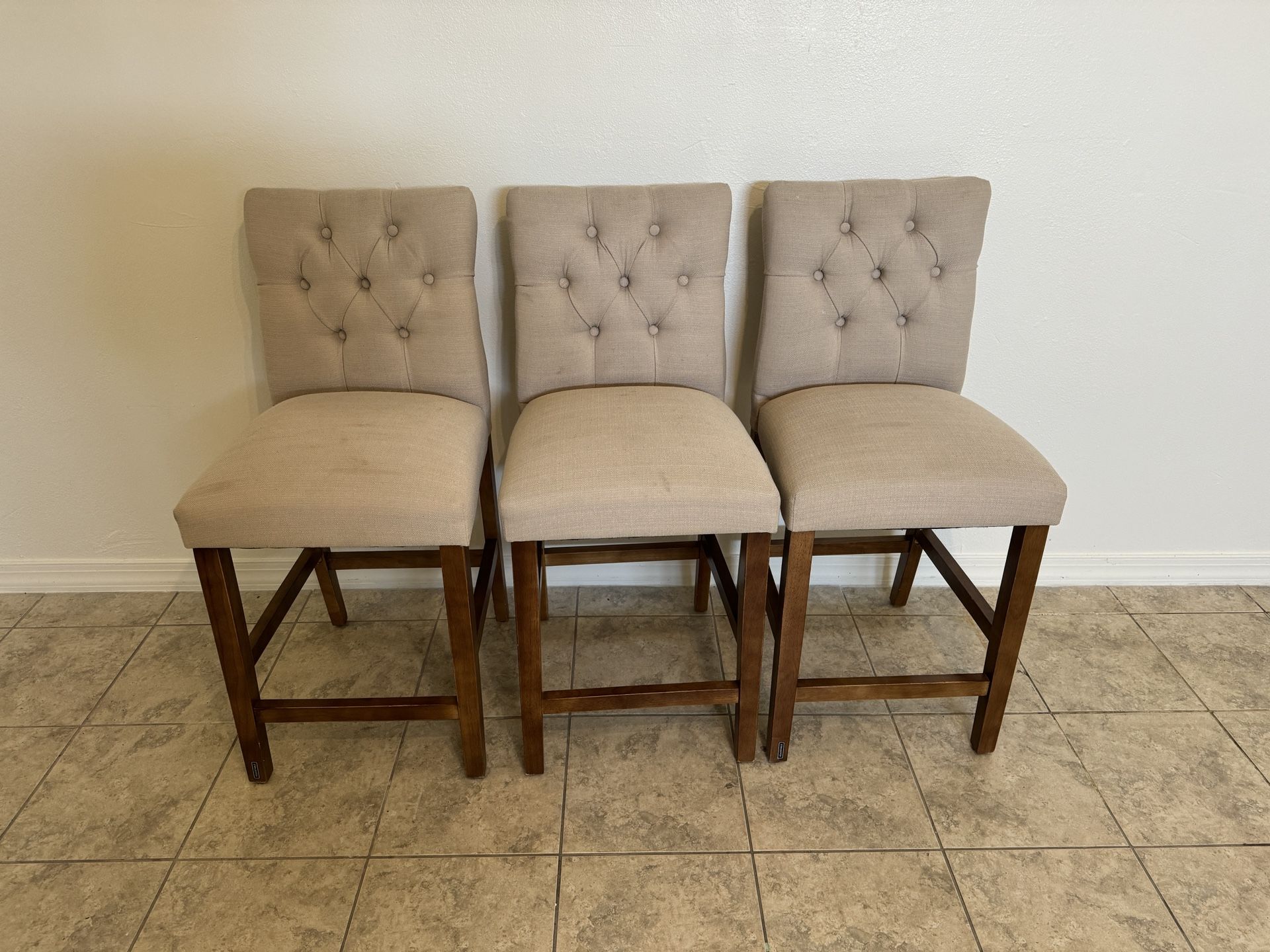 3 Cloth Bar Chairs