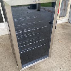 Whirlpool Mini Refrigerator 