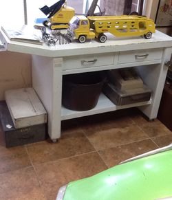 Doctors Table