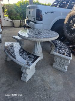 Mesa De Cemento Y Ceramica Nueva