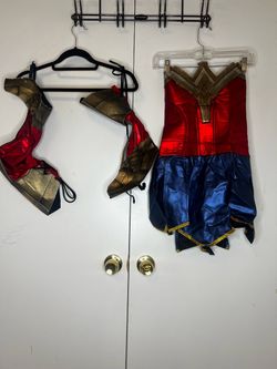 Wonder Woman costume size s