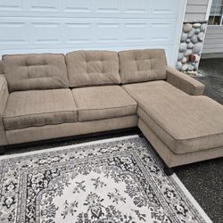 Jonathan Louis Sectional Delivery Available 🚚