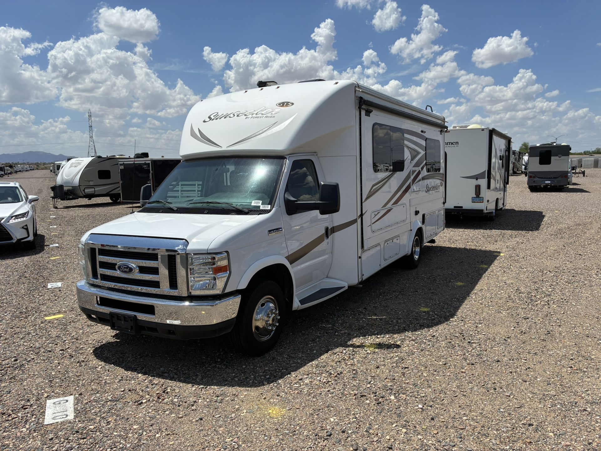  Class C Motorhome 2017